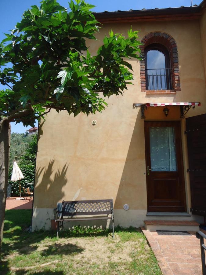 Villa Di Papiano San Baronto Eksteriør billede